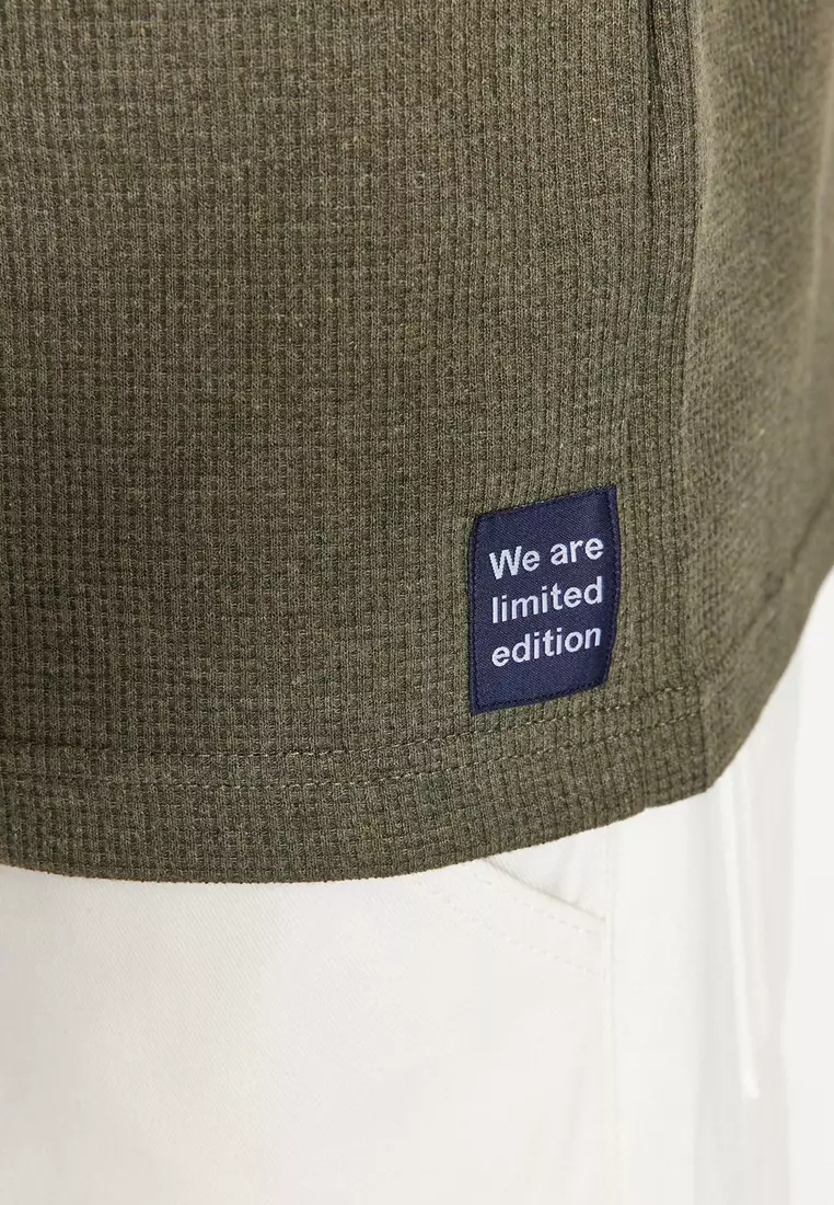 Khaki Oversize/Wide Cut Crew Neck Short Sleeve Pocket Label Detailed T-Shirt TMNSS23TS00077