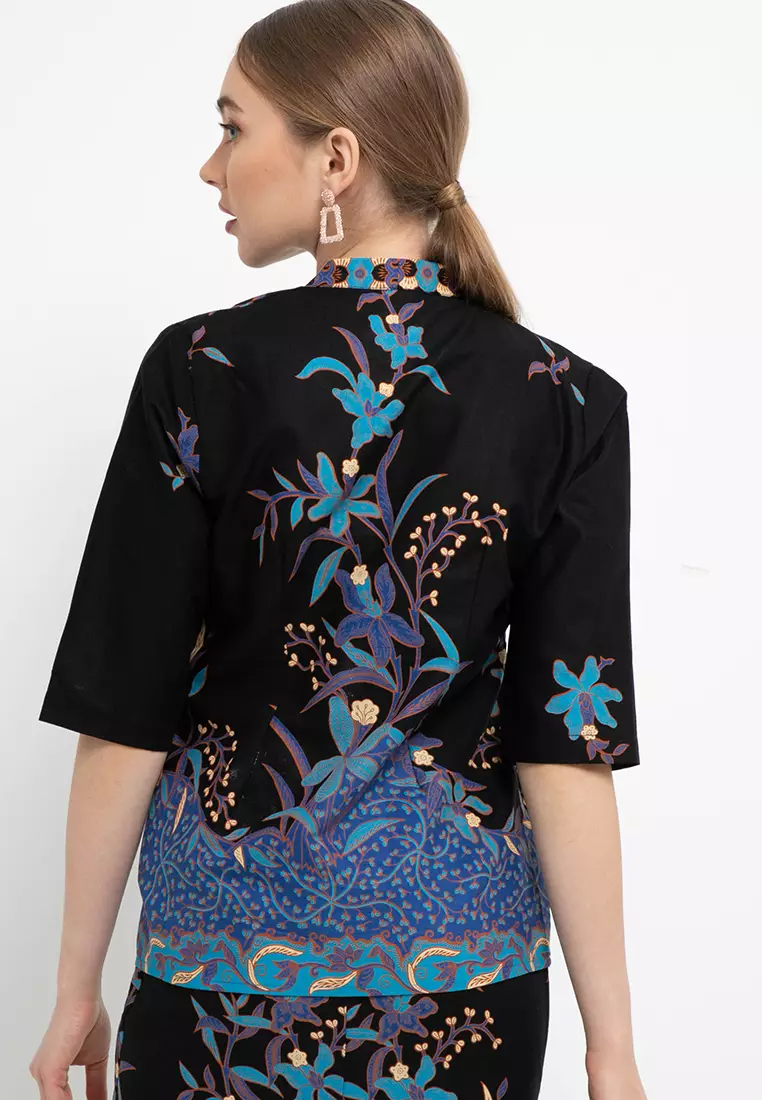 B.Kebaya Classic Regular TCH34