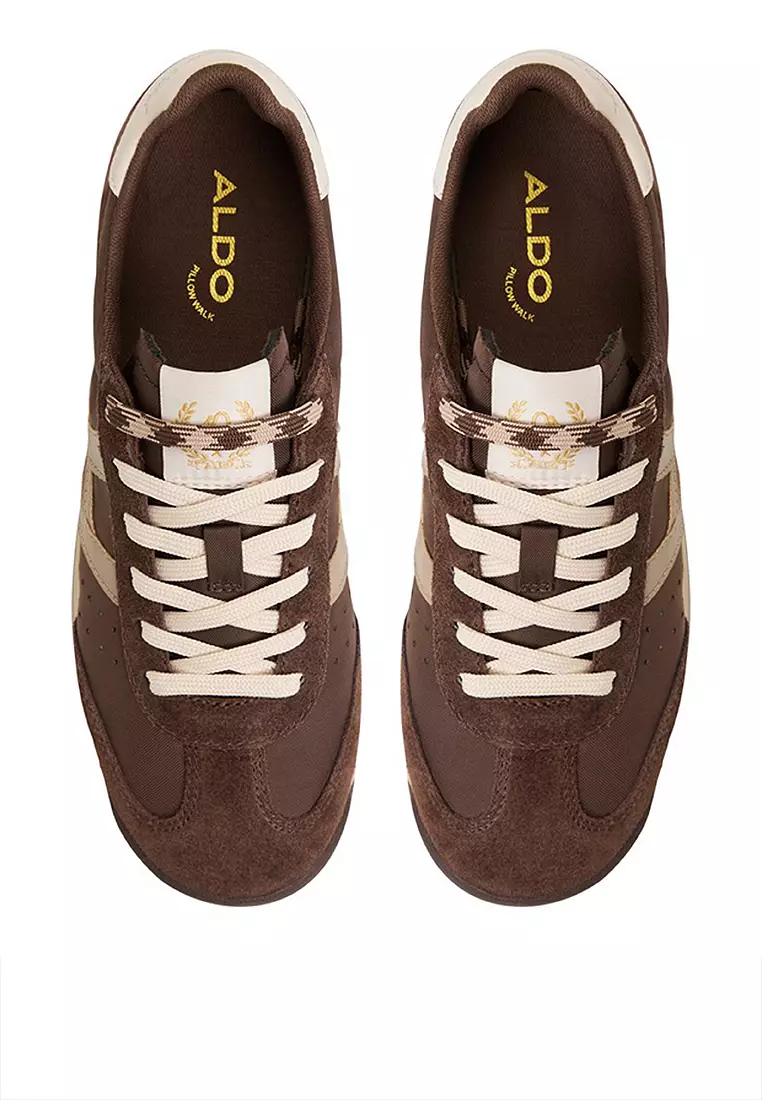 Stepcount Sneakers