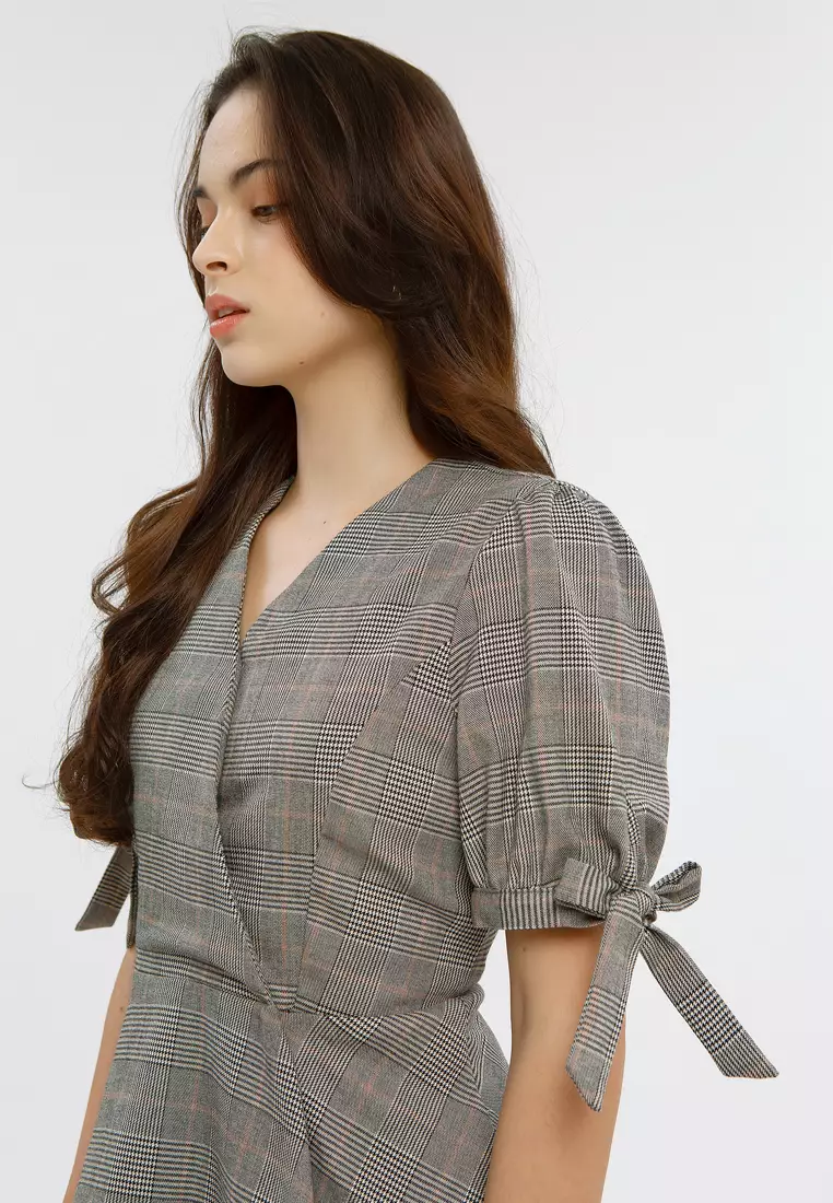 Minimal Shello Blouse Black Blush