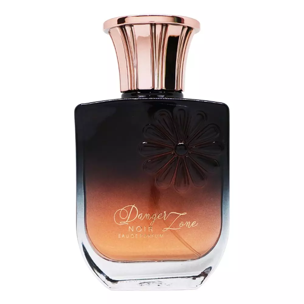 Linn Young Danger Zone Noir Woman