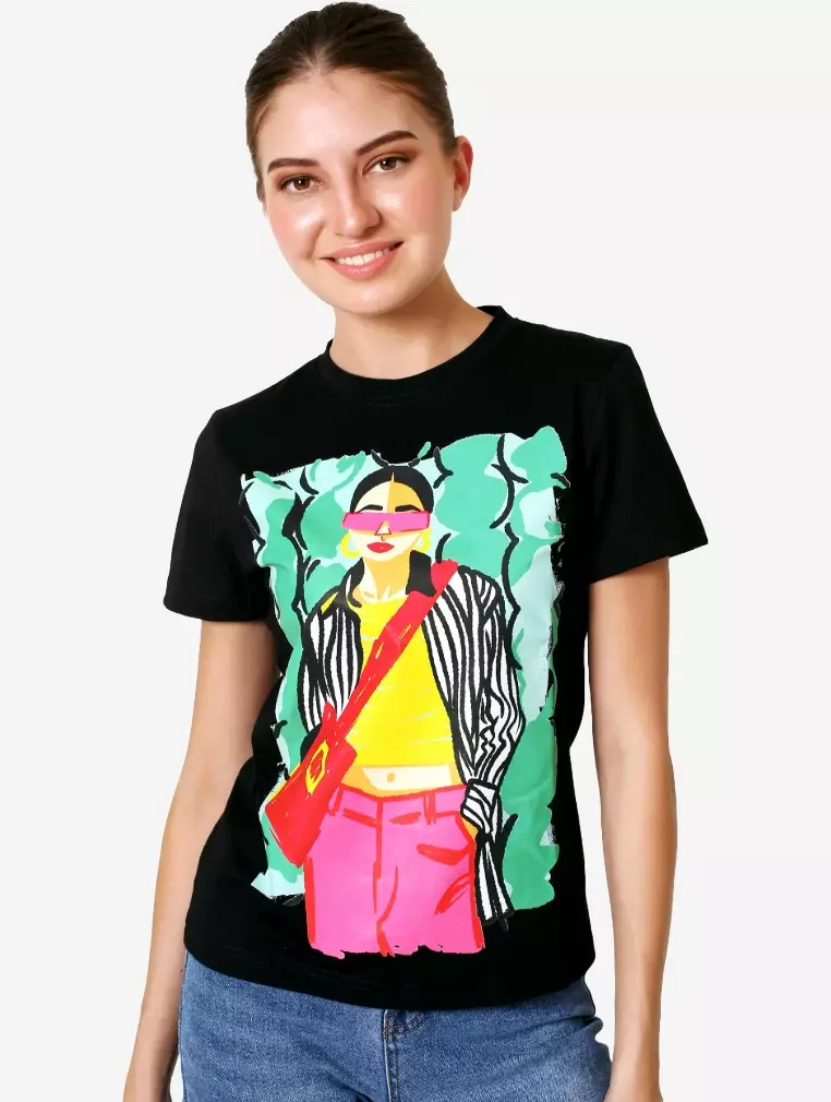 TONIQUE Kaos Wanita Katun Combed 24s Grafis Reguler Fit Hitam CAROL Women's  Reguler Fit Cotton Combed 24s Graphic Tshirt Black Hitam Tee