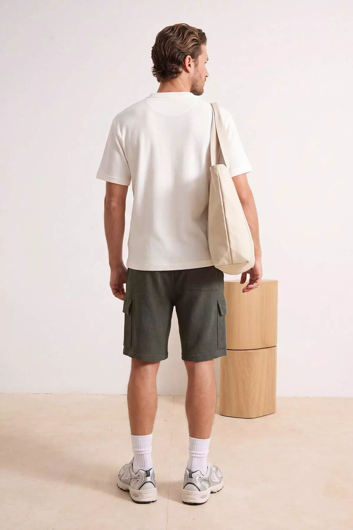 Khaki Regular Cargo Pocket Pack Textured Shorts & Bermuda Tmnss26Sr00021