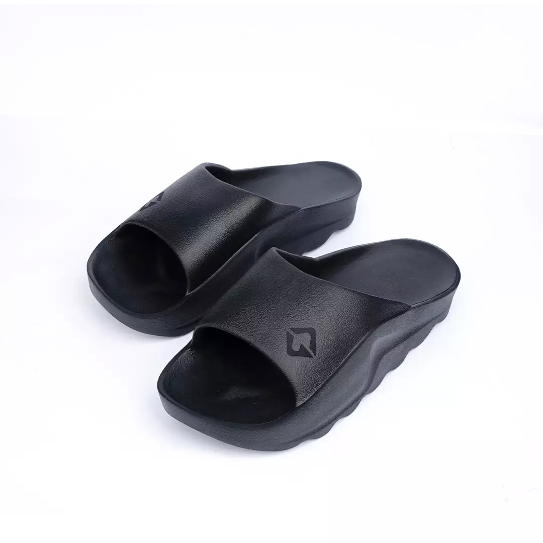 Gloaming Slip On Elysium Black Sandal Slipper