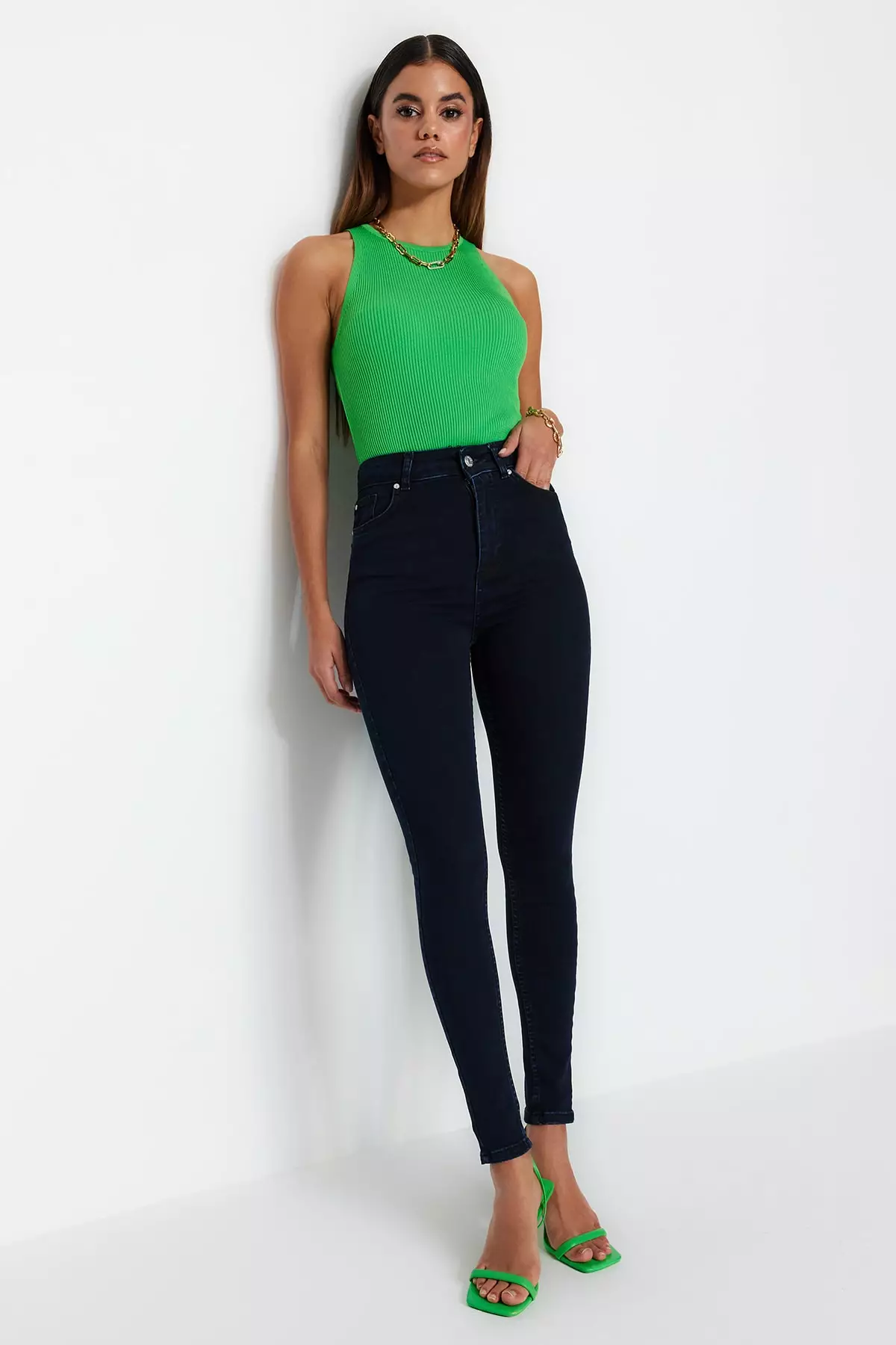 Slimming Effect Super High Waist Skinny Jeans