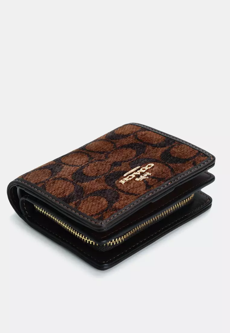 Snap Wallet In Signature Leather