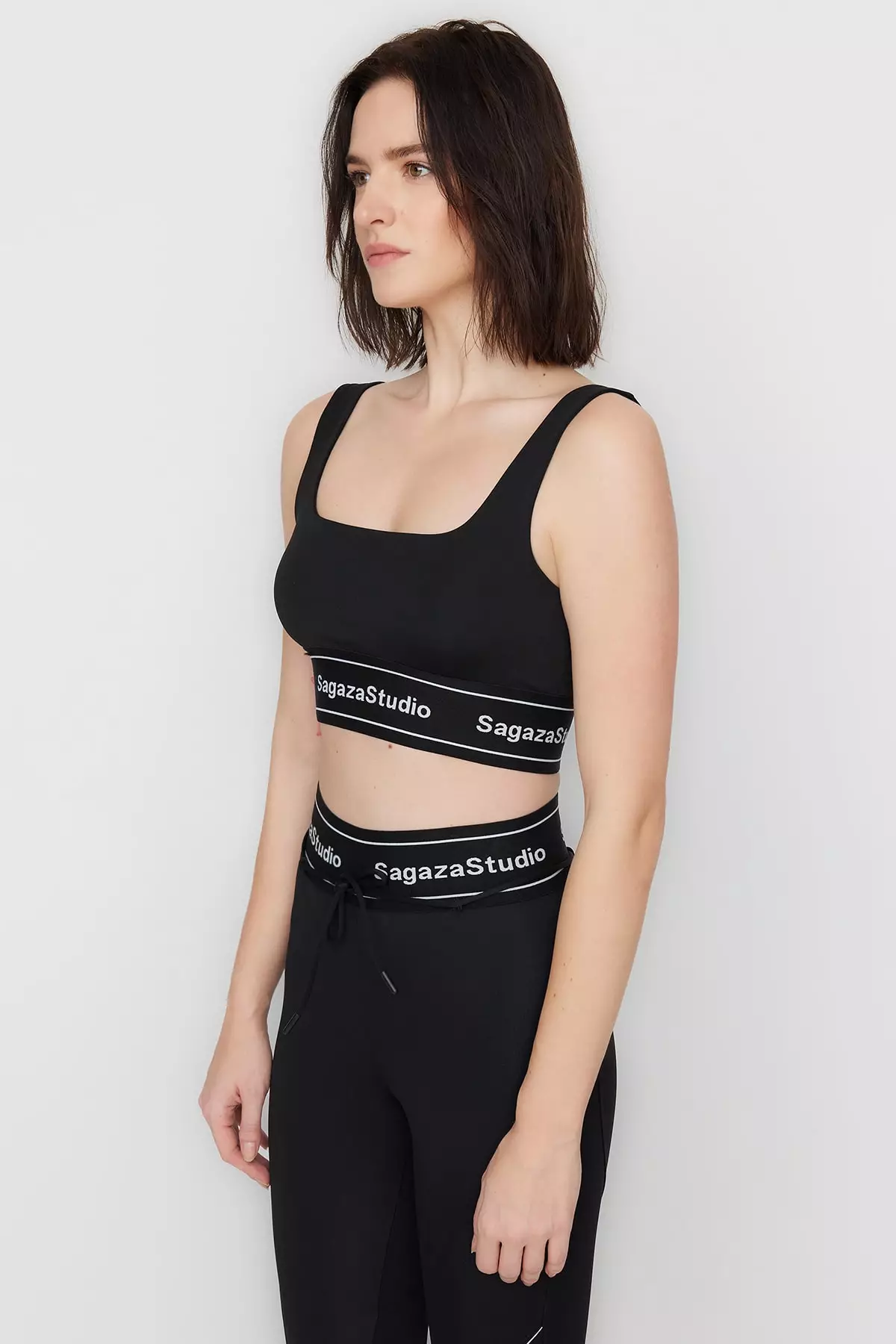 X Sagaza Studio Push-up Sports Bra