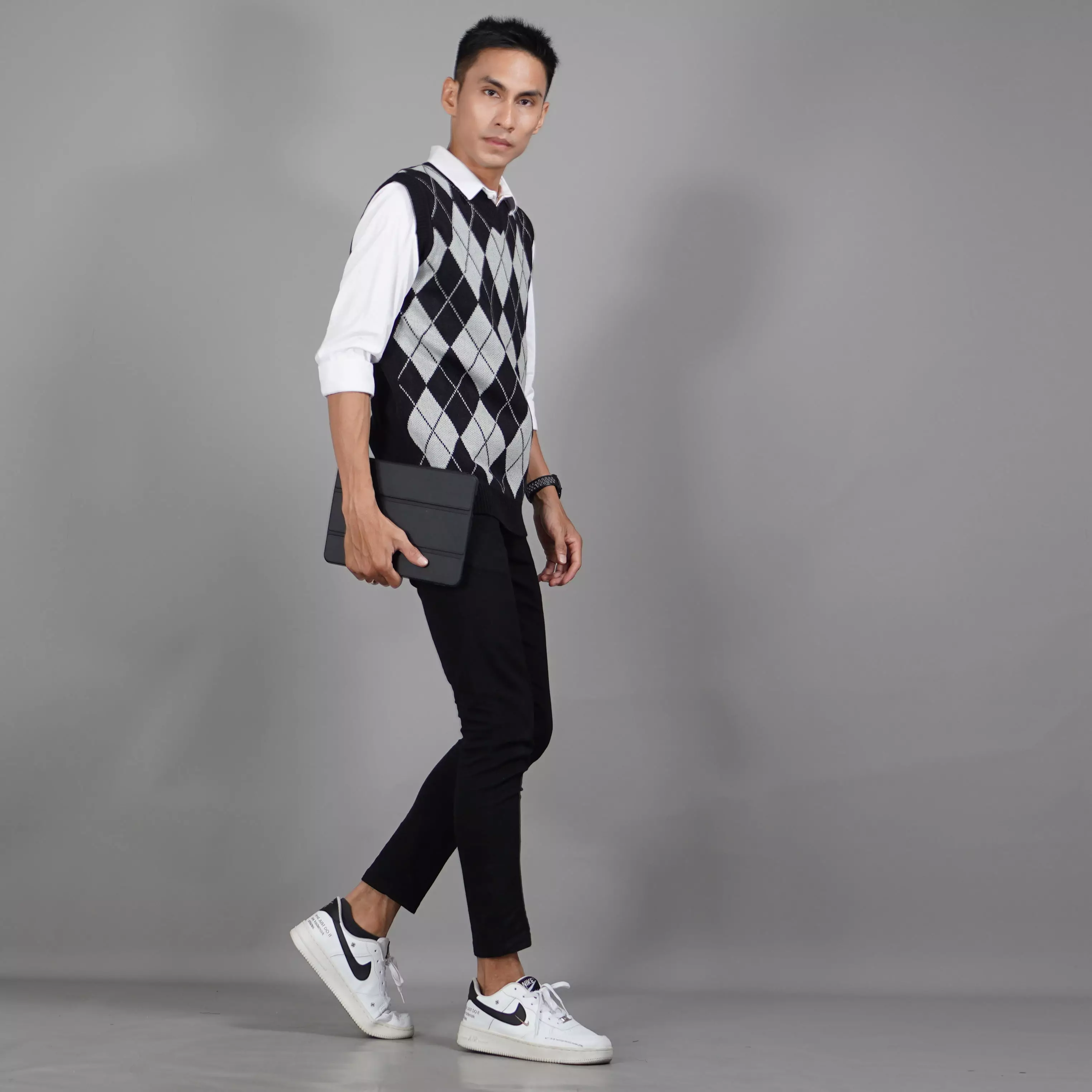  VEST MOTIF KOTAK Knit Vest Korean Style Knit Outerwear Pria - HITAM