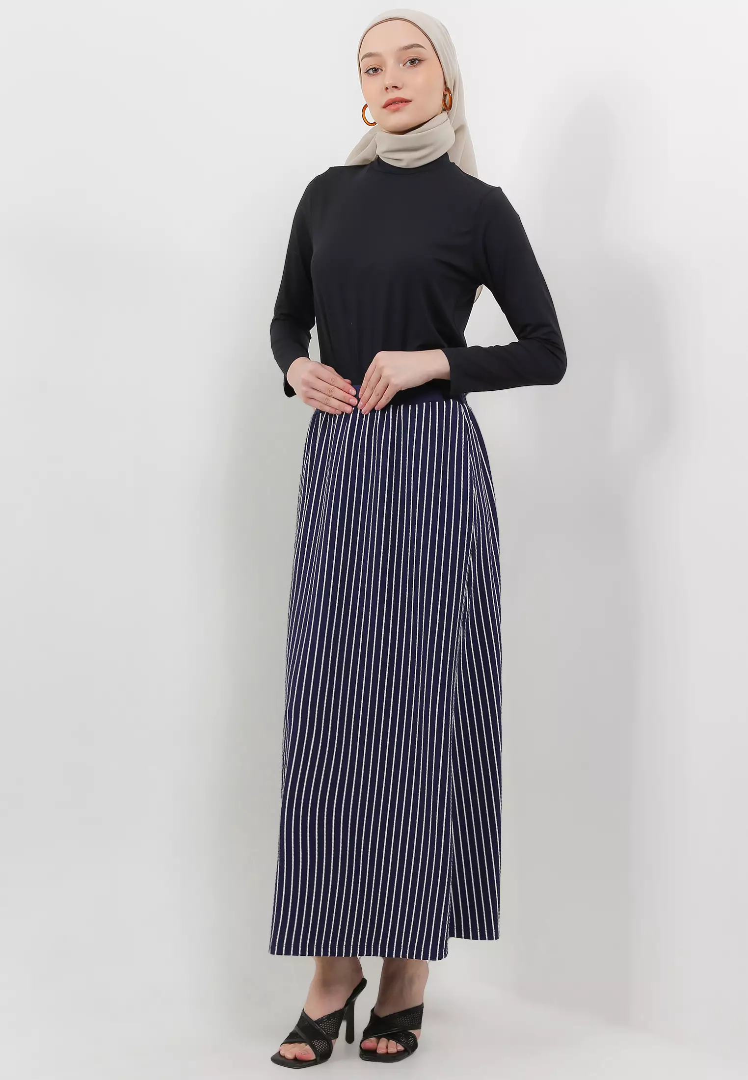 MFMW Argaxella Rok Panjang Navy Motif Salur