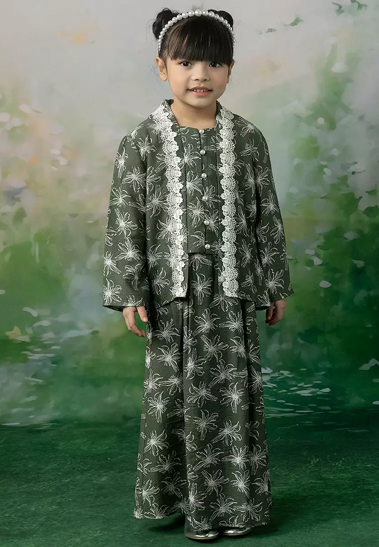 Gades Lubna Kebaya Set