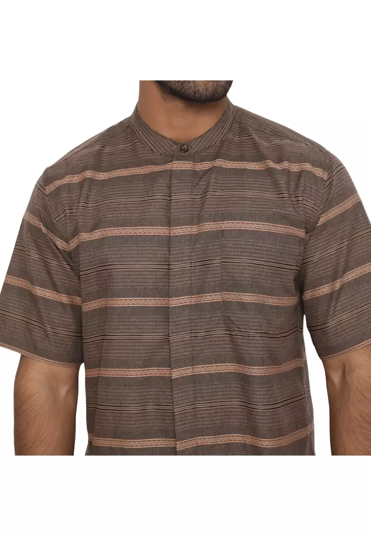 POLICE Kemeja Koko Salur Krah Shanghai Coklat Tua Regular Fit Pria