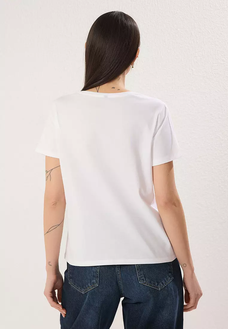 White-Light Blue 2 Pack Regular/Normal pattern V-neck Knitted T-shirt TWOSS25TS00183