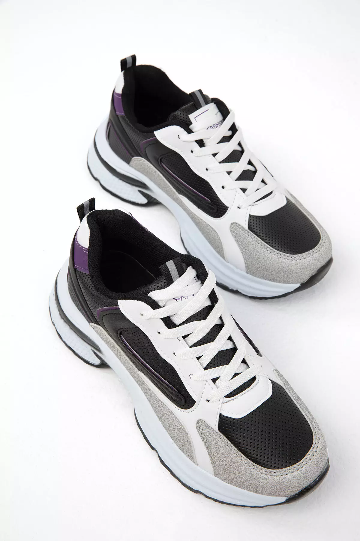 Women's Sneaker 19686 - Ice Black Purple