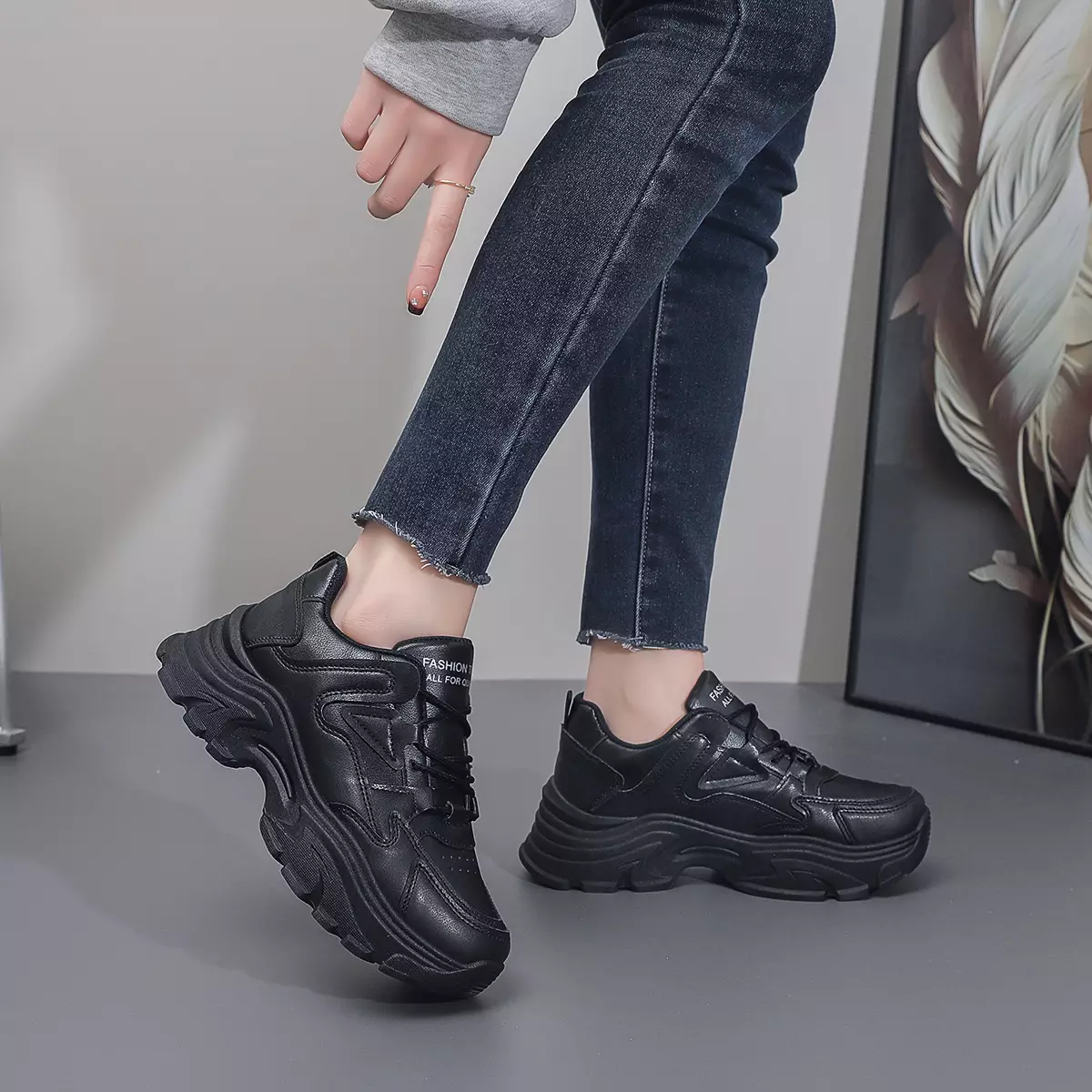 Sepatu Wanita Sekolah Pelajar Kasual Bertali Sneakers Cewek Kampus SM21