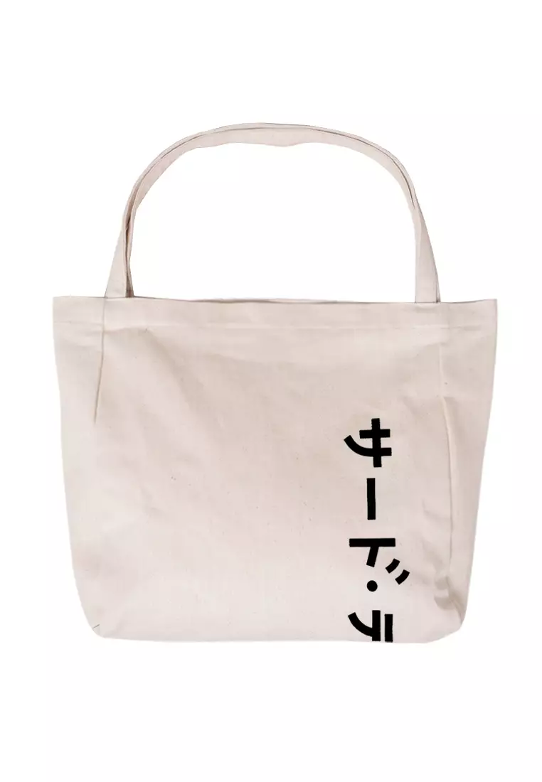 AMC54 Totebag Thirdday Big Katakana Vertikal Broken White