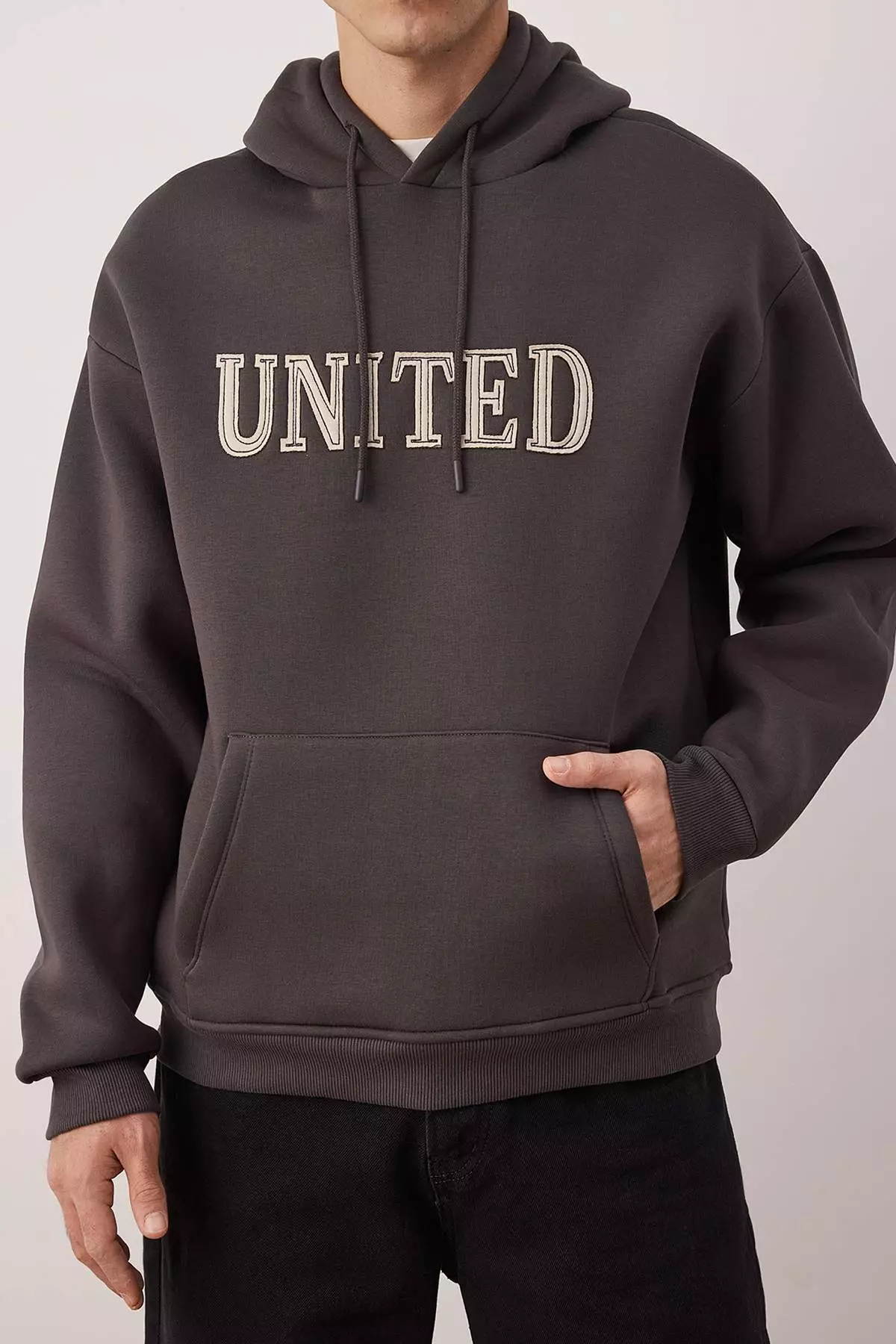 Anthracite Oversize/ Wide Cut Applique Embroidered Sweatshirt Tmnaw26Sw00056