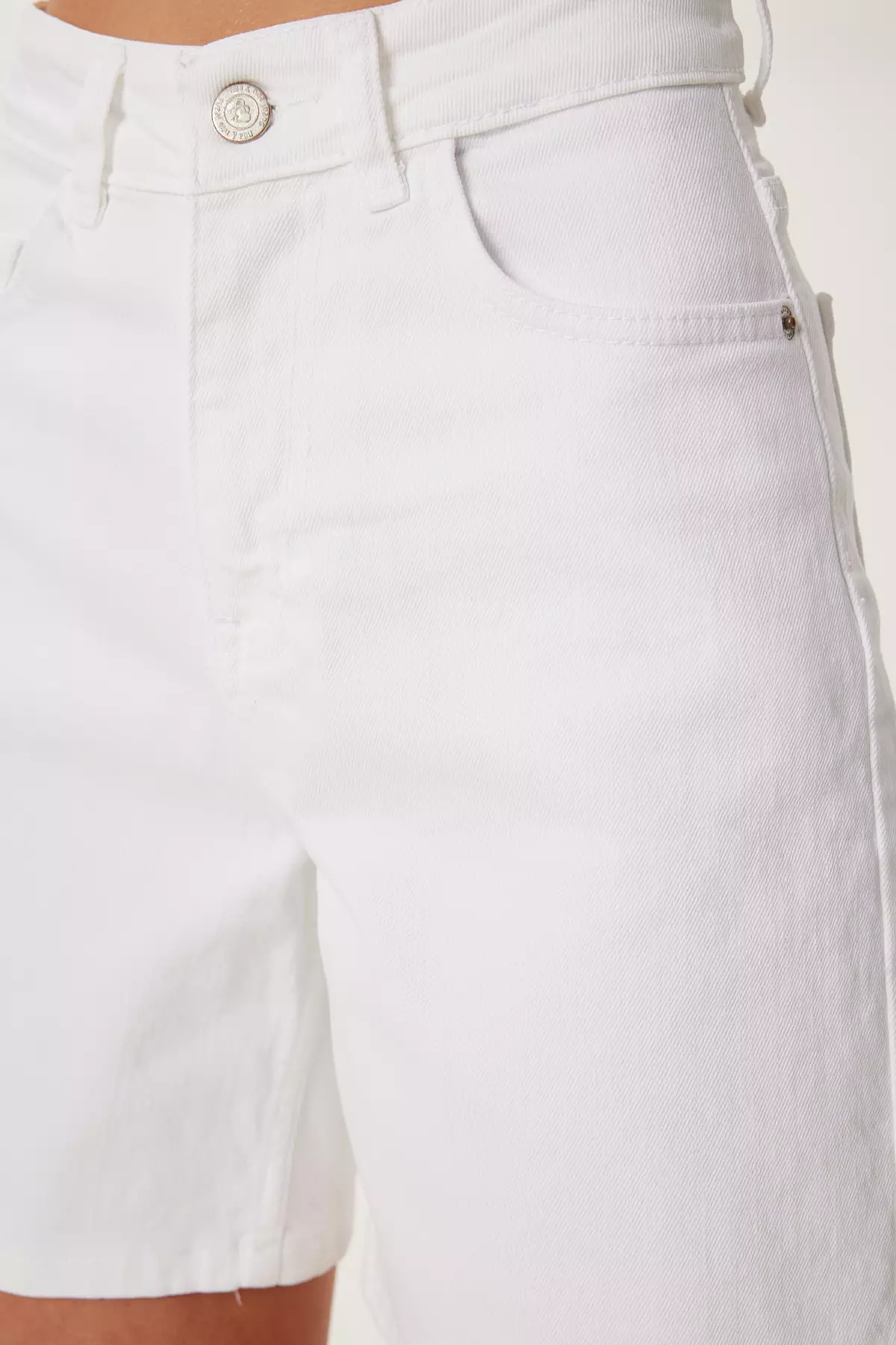 Women's Ecru City Size Denim Shorts An00259