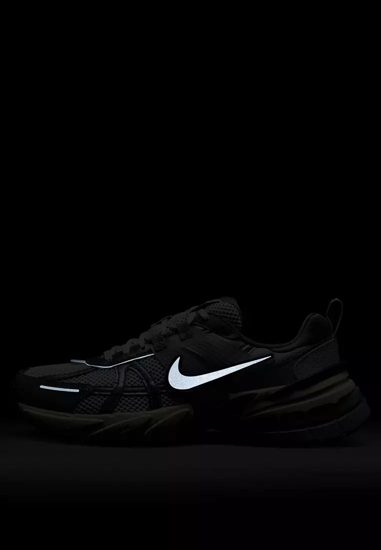 V2K Run Shoes with Reflective Accents