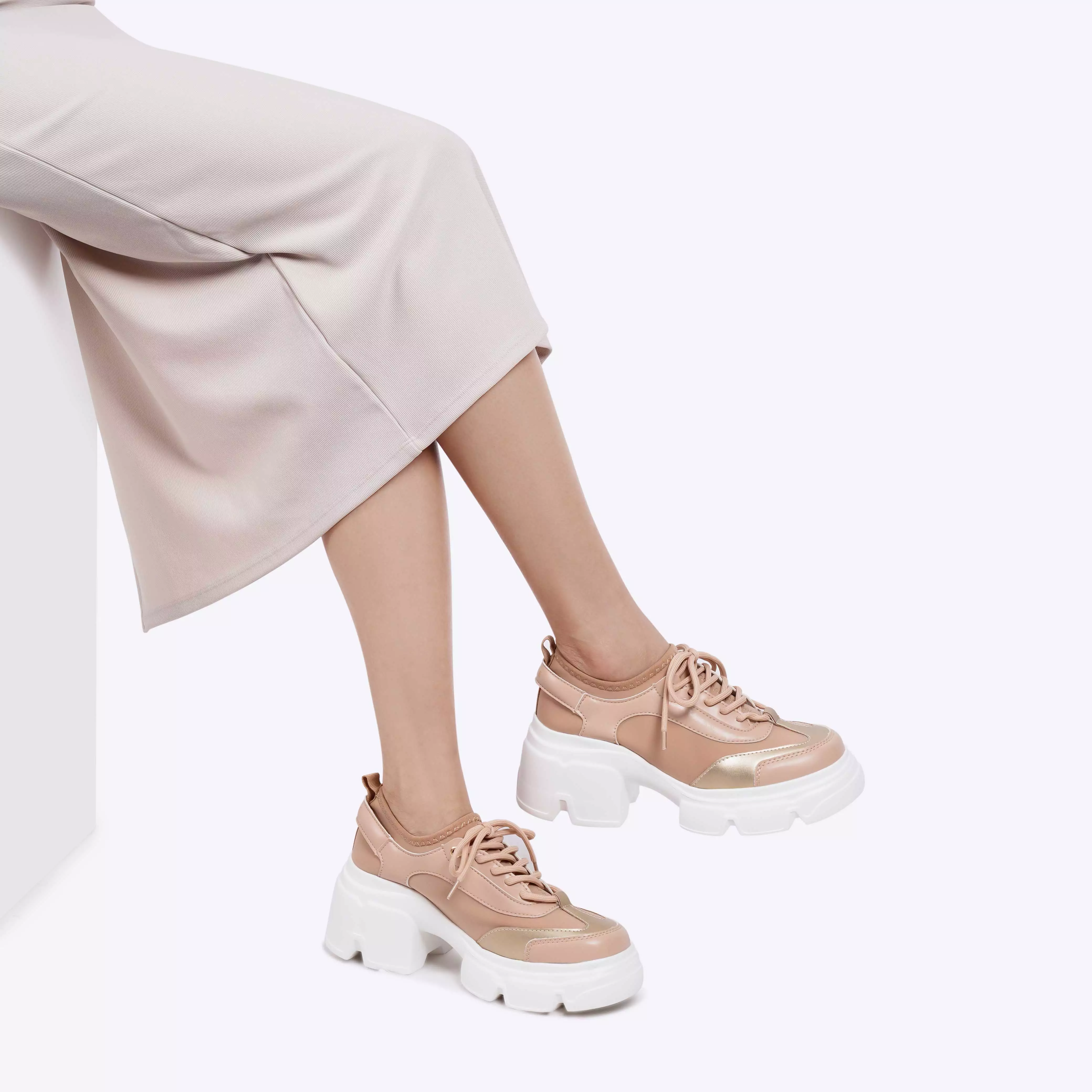 TRACCE ELARANY ALMOND