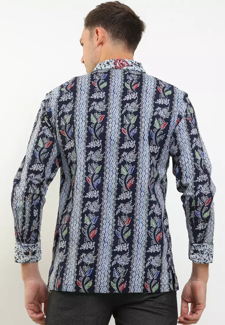 Kemeja Batik Body Fit Tumpal Hati