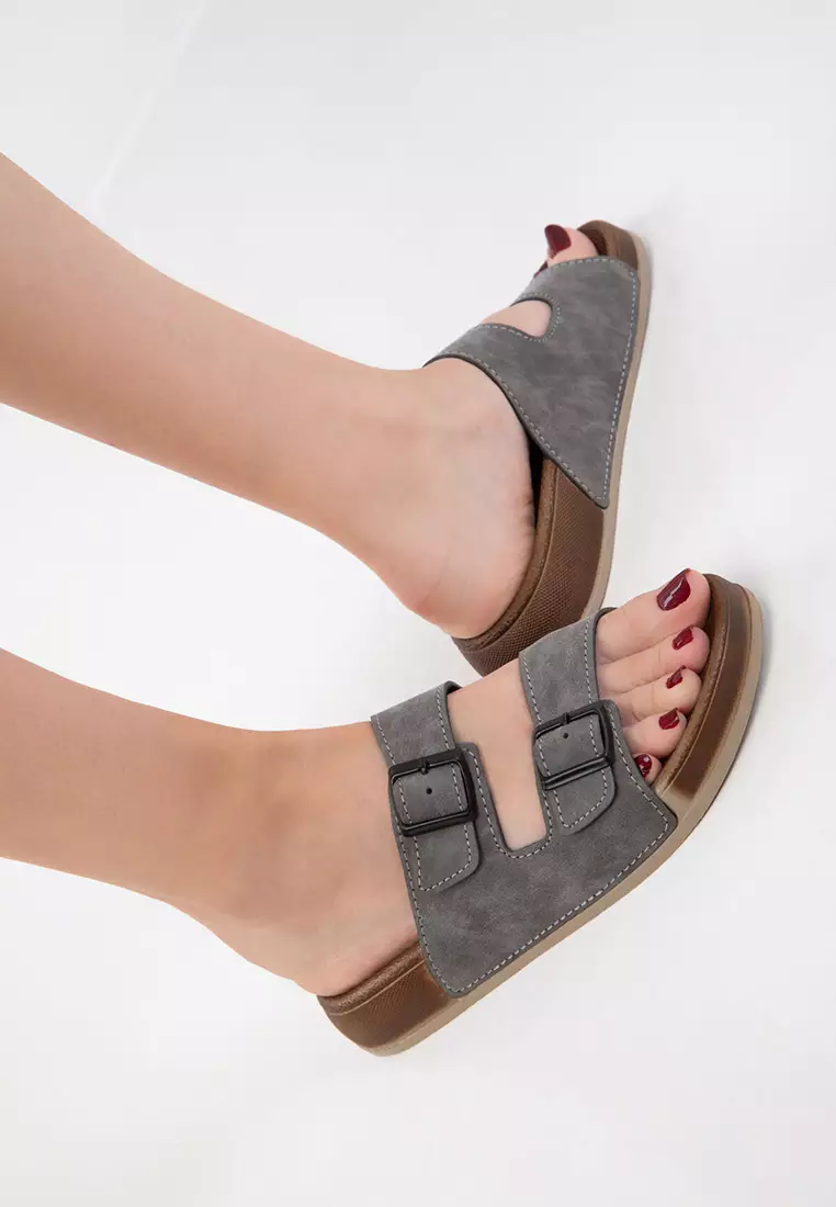 Gray Unisex Slippers 20723