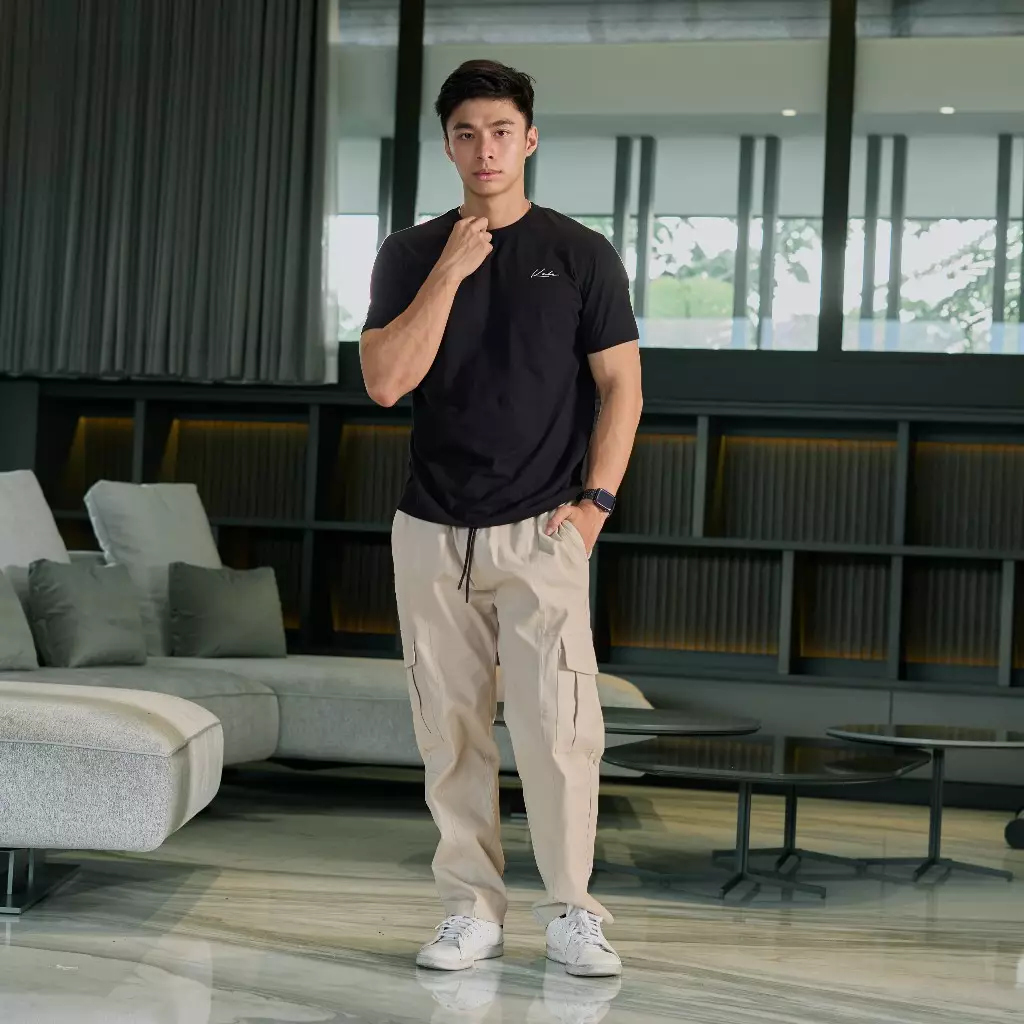 Kale Axelo Black / Kaos Lengan Pendek Pria \/ Kaos Unisex