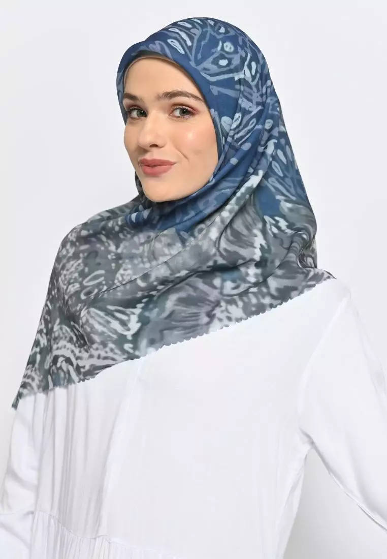 Hijab Segi Empat Monarch Butterfly Navy