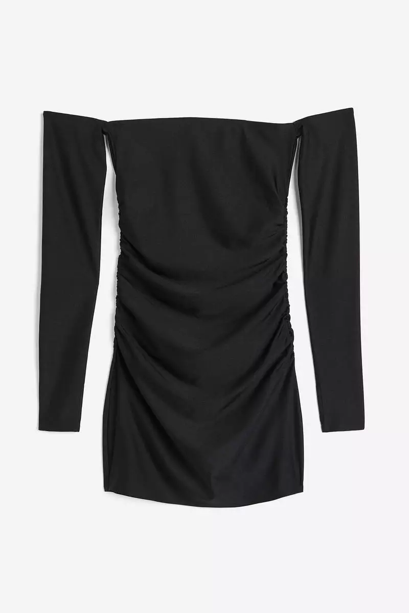 Off-the-shoulder bodycon dress