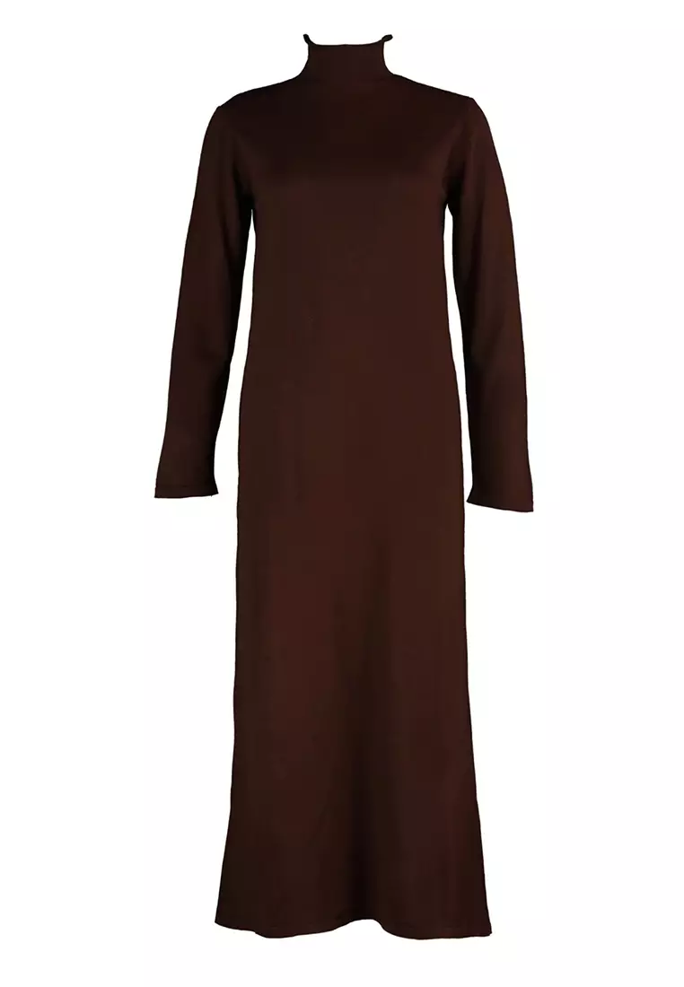 MODEST Turtleneck Sweater Dress