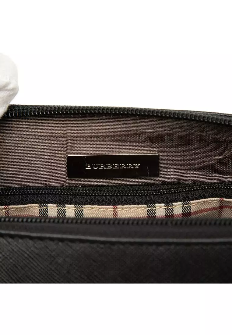 Pre-Loved Burberry Leather Shoulder Bag