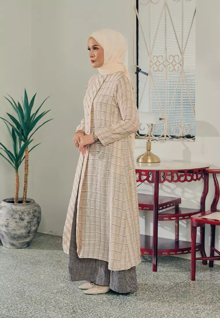 KEBARUNG MARKISA SET in Kemboja Cream