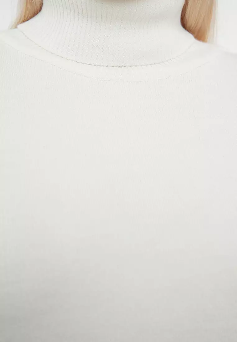 Ecru Turtleneck Wide Fit Knitwear Sweater Tbbaw25An00019