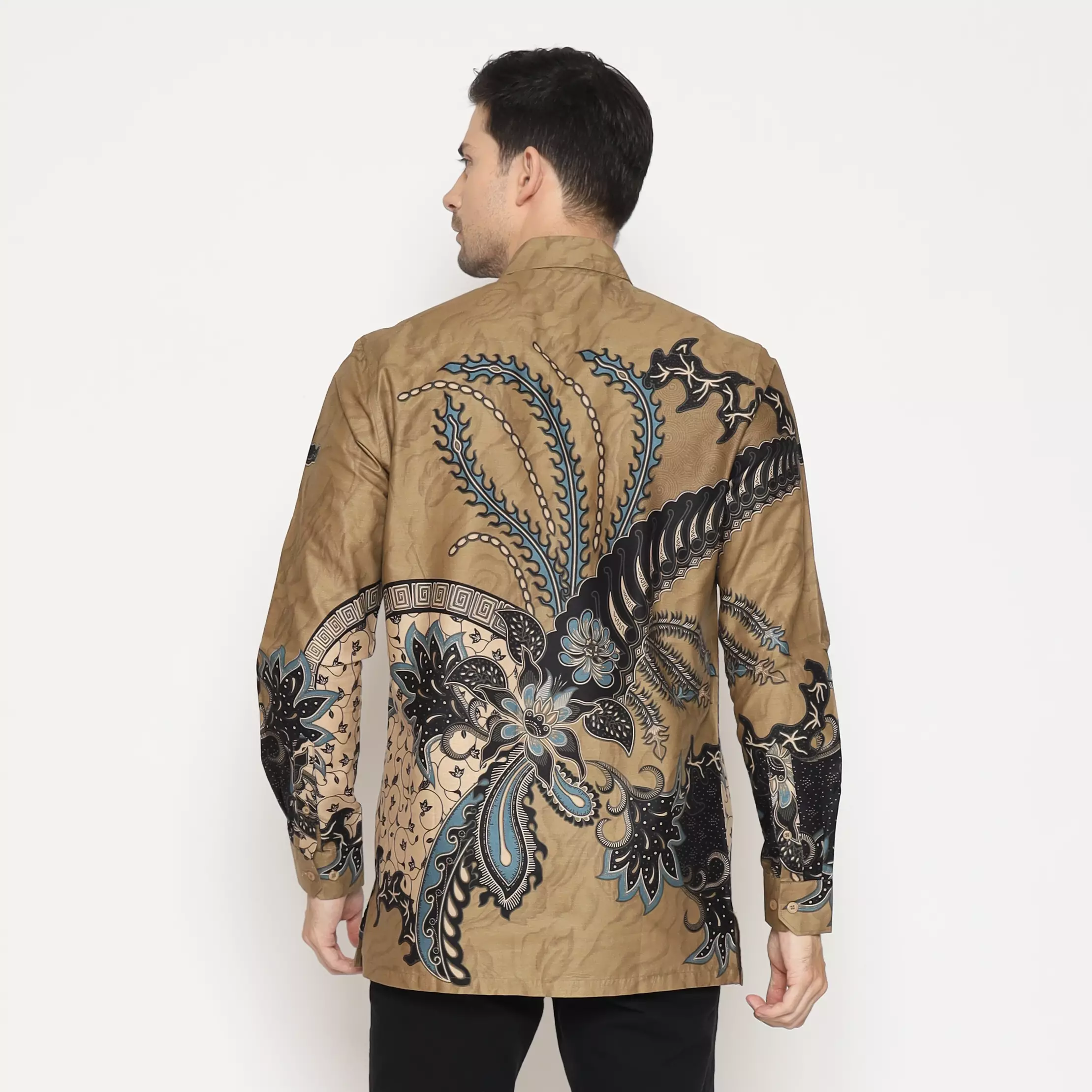 MAGINOT VANDRA BROWN Batik Slim Fit Lengan Panjang