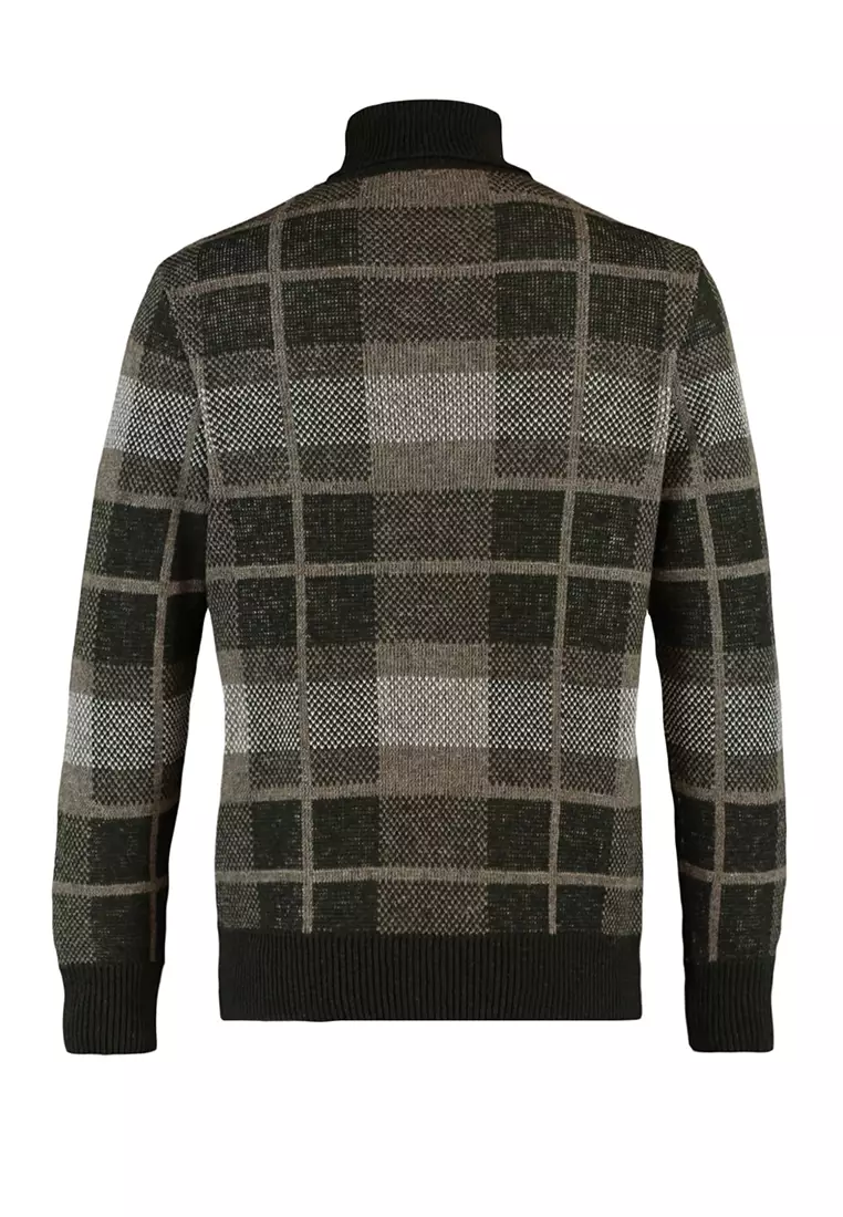 Slim Fit Turtleneck Plaid Knit Sweater
