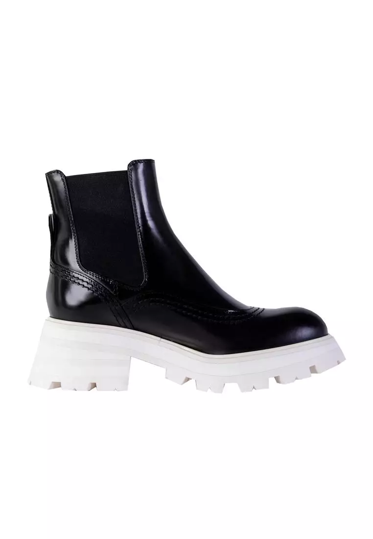 Chelsea boot white on sale sole