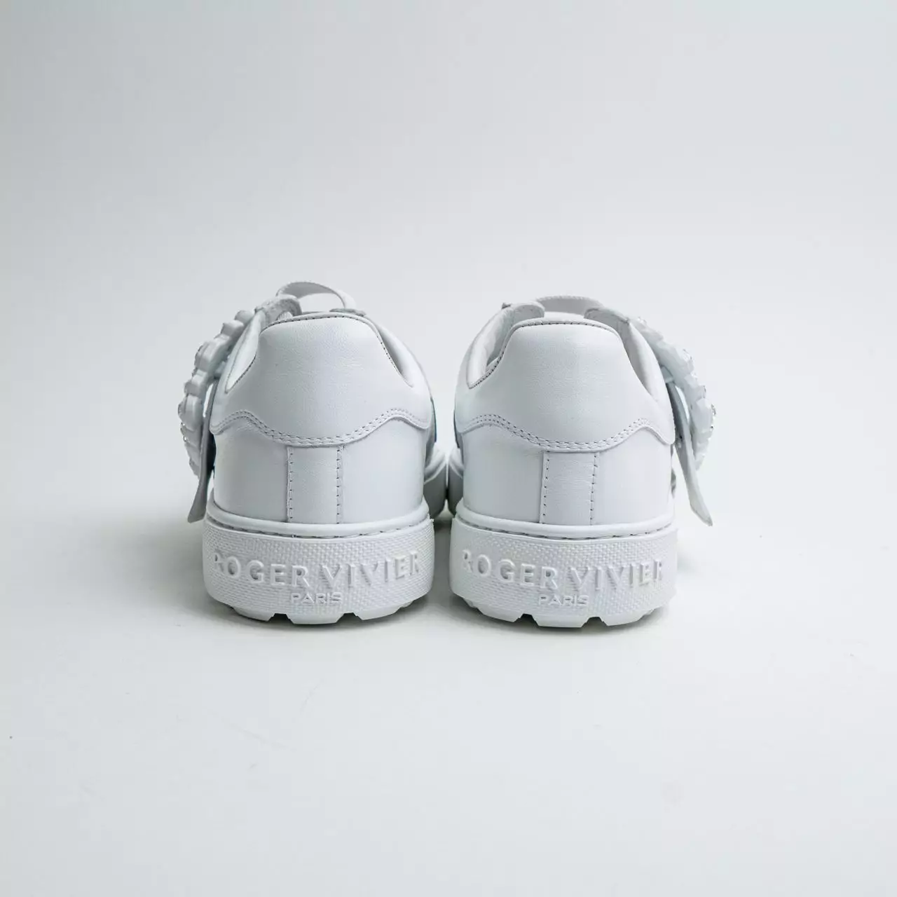 [4.4PRIL KEJUTAN HARGA] Very Vivier Strass Buckle Leather Sneakers White with Shoe Lace