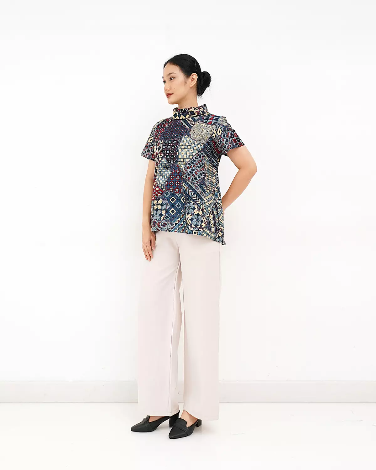 Blouse Lengan Pendek Batik Motif Sekar Jagad 3 Berlian