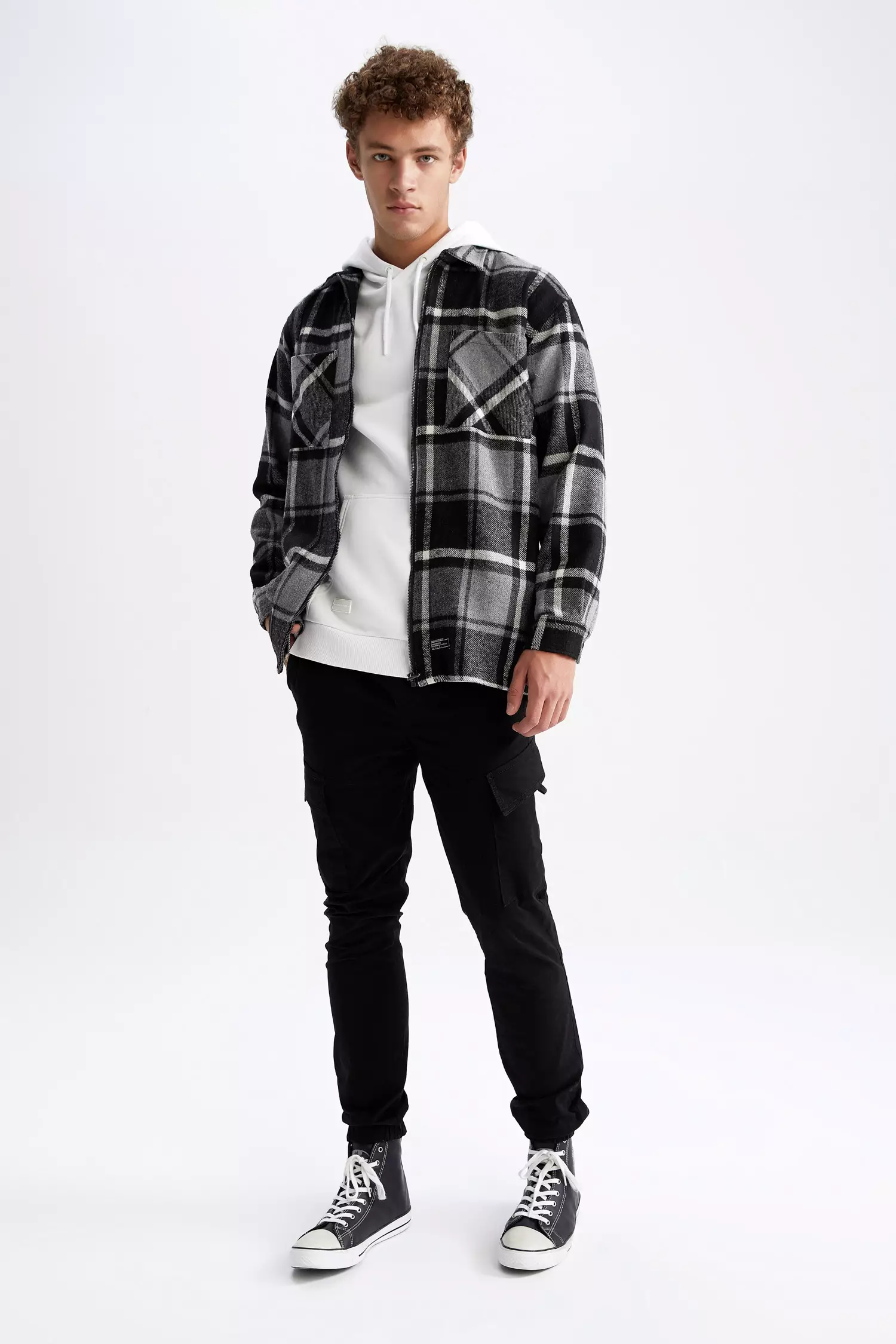 Checkered long top sleeve outfit