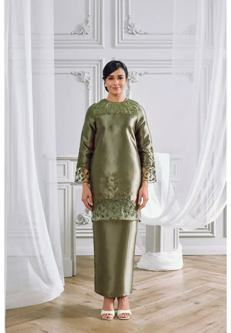Kurung Moden Madina