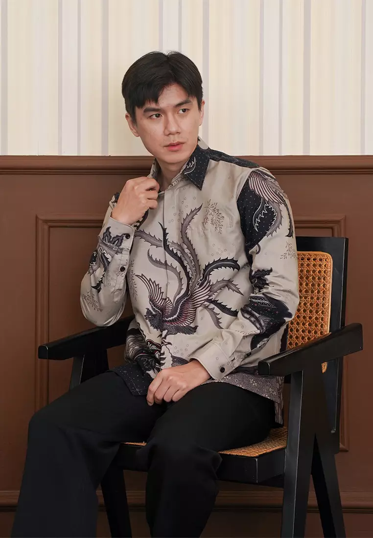Enzy Batik Essential Kemeja Batik Pria Adinata - Grey