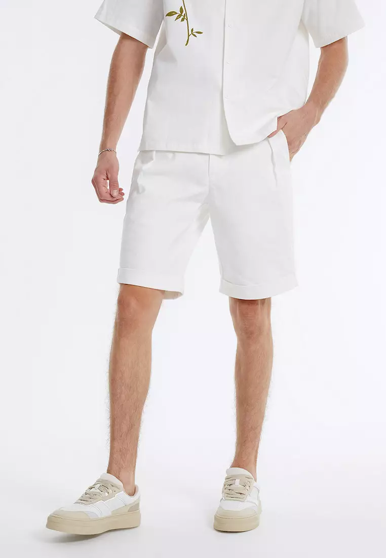 Mens white pleated shorts on sale