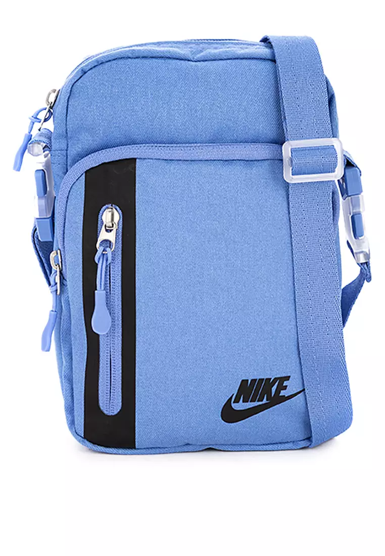 Nike man on sale bag blue