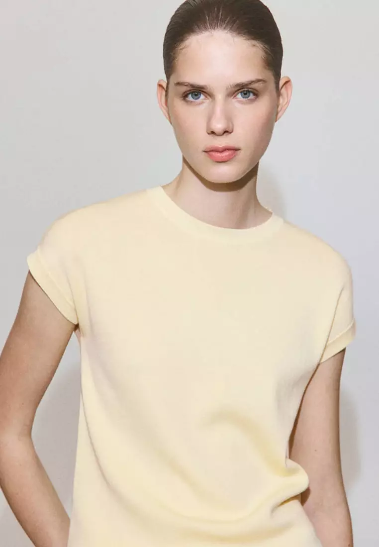 Short-Sleeves Knitted Top