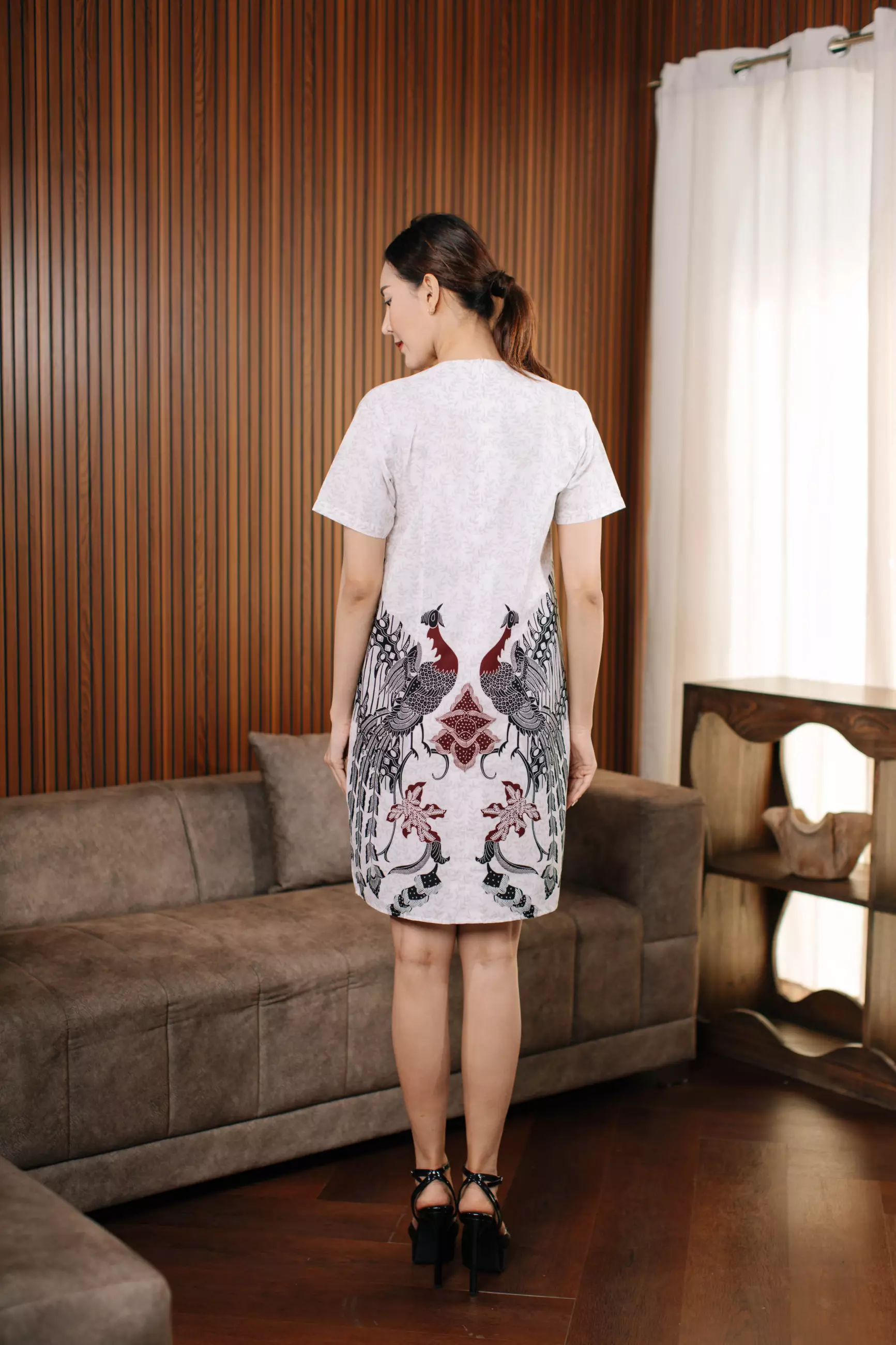 Myra White Dress Wanita