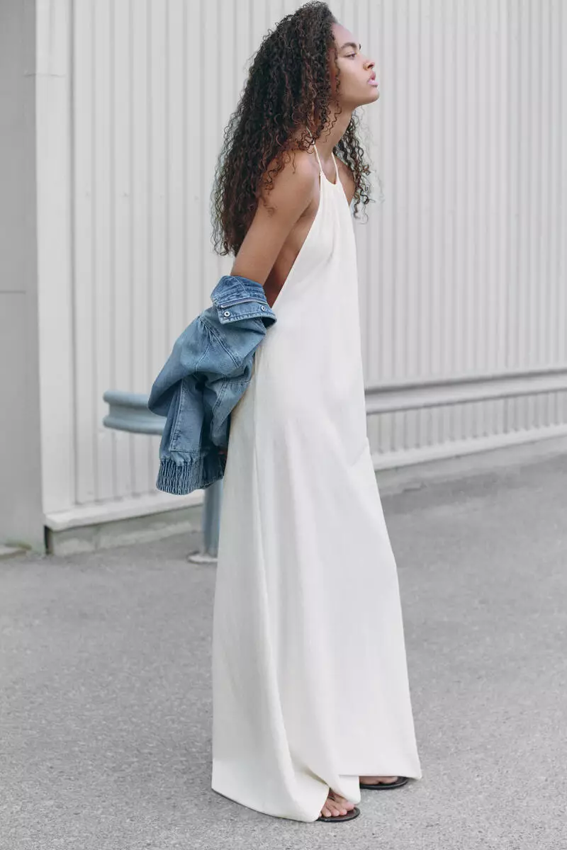 short strapless wedding dress V-Neck Sleek Satin Simple A-Line Color:Harbor this strapless wedding dress cute clothes for girls Sofía Vergara Stuns in