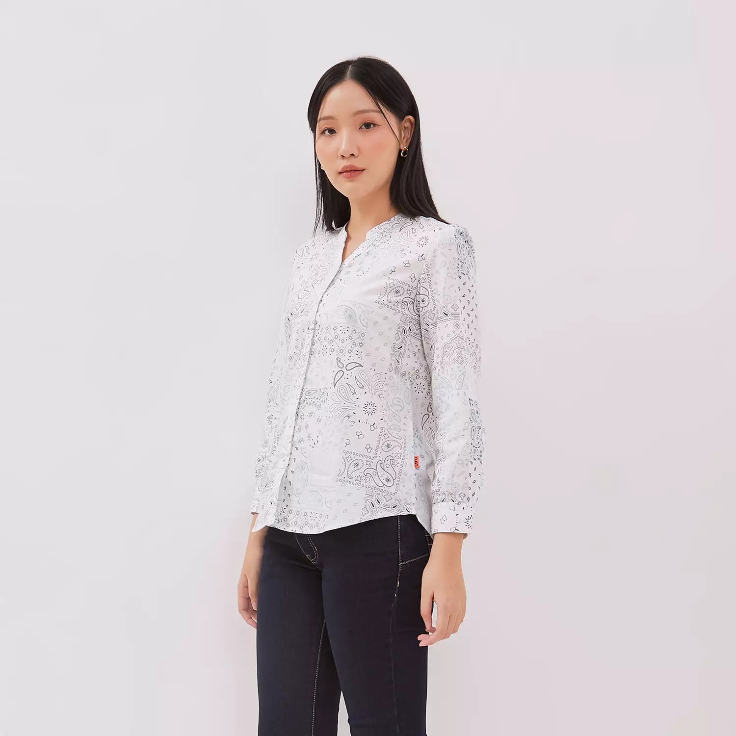 DUST Blouse Abstrak Kamaya Putih Comfease (D.116474)