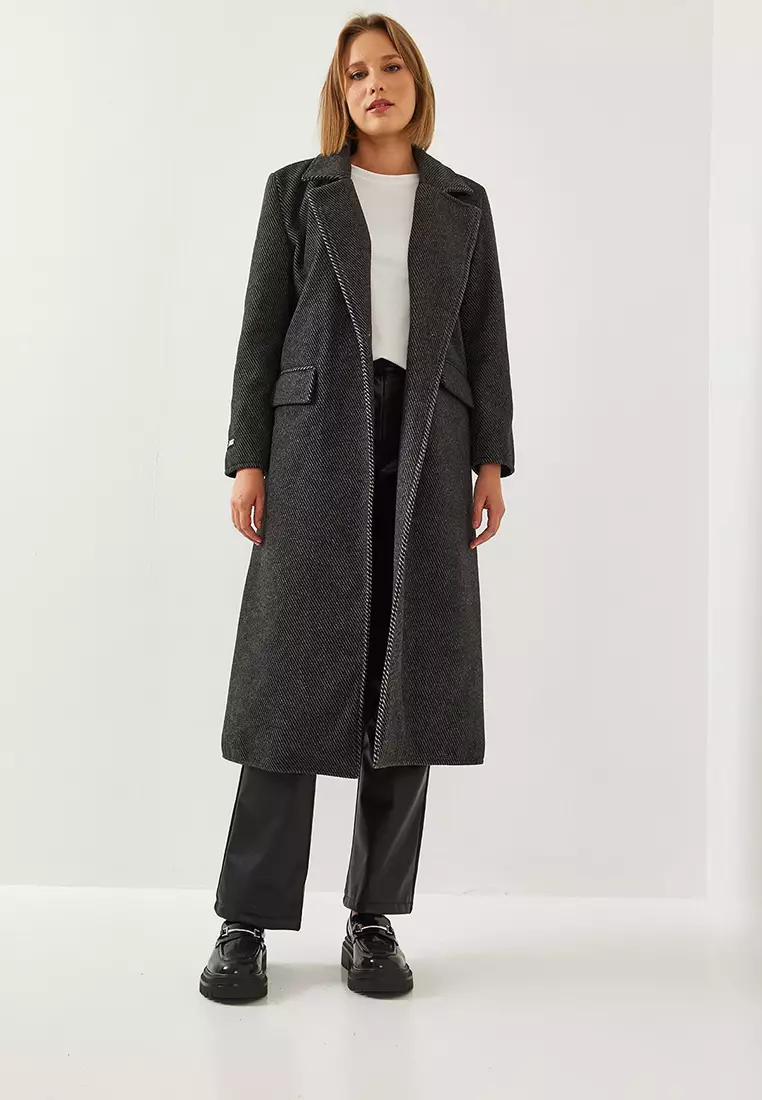 Women's Sleeve Crest Detail Long Stamp Coat 2496 60261001