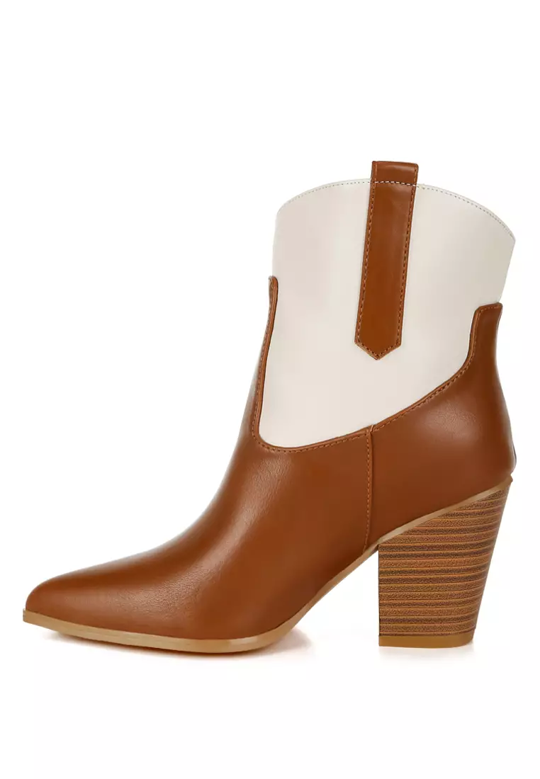 Sepatu bot koboi dua warna dalam warna cokelat muda/putih pucat