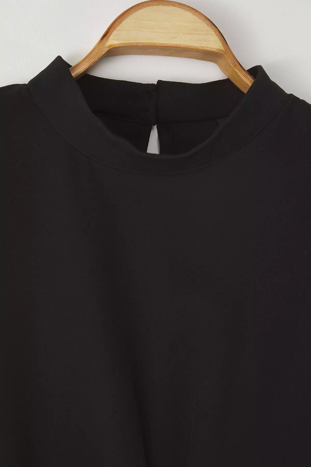 Plus Size Sleeveless Woven Blouse