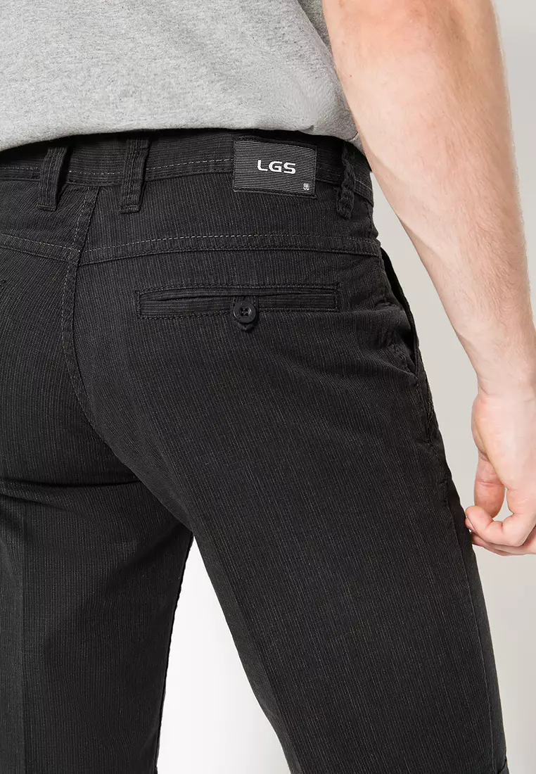 LGS - Celana Pendek Casual Pria Slim Short Warna Hitam CSS.333.056.151